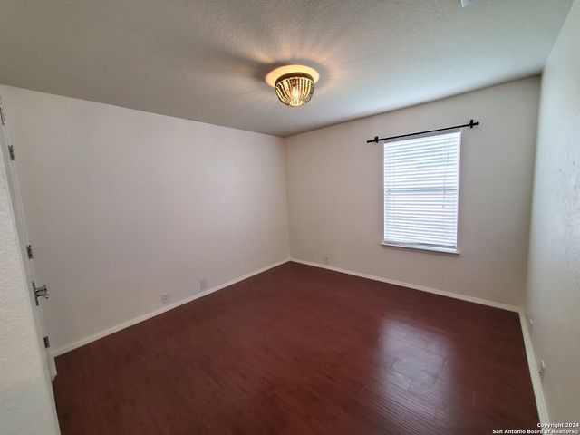 555 PLANTERS PASS, Schertz, TX 78154