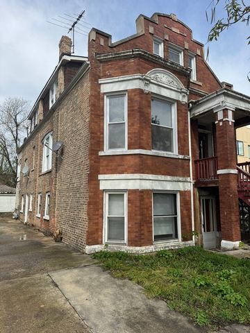 1526 Elmwood Avenue, Berwyn, IL 60402