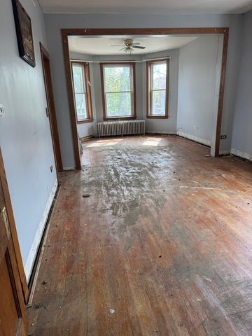 1526 Elmwood Avenue, Berwyn, IL 60402