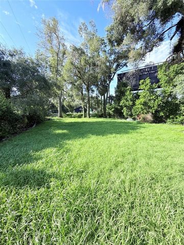 804 E KNOLLWOOD STREET, Tampa, FL 33604