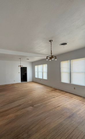 724 Hickory Street, Colorado City, TX 79512