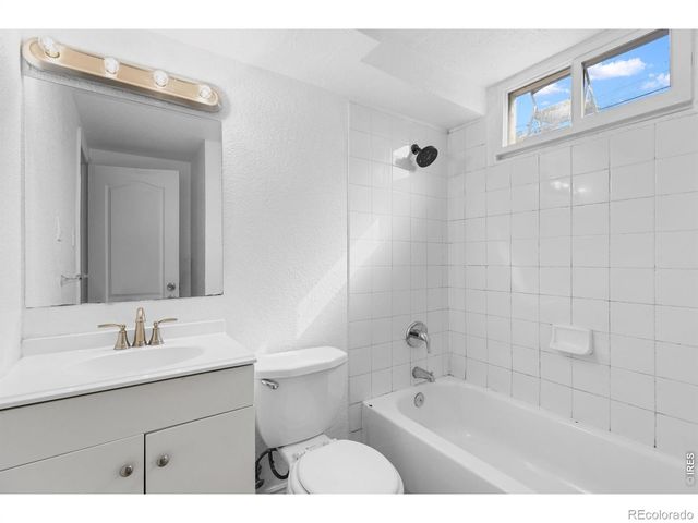 840 S Stuart Street, Denver, CO 80219