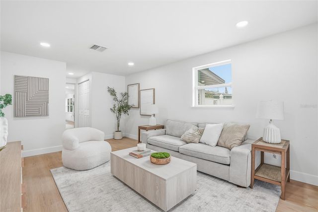 4329 12TH AVENUE N, St Petersburg, FL 33713