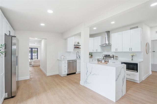 4329 12TH AVENUE N, St Petersburg, FL 33713