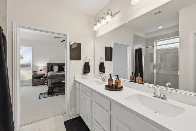 769 Lady Tessala Avenue, Lewisville, TX 75056