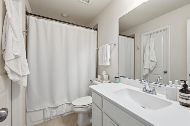 769 Lady Tessala Avenue, Lewisville, TX 75056