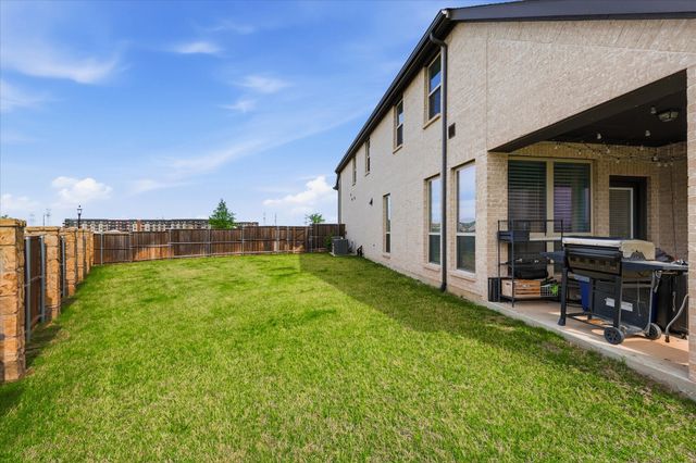 769 Lady Tessala Avenue, Lewisville, TX 75056