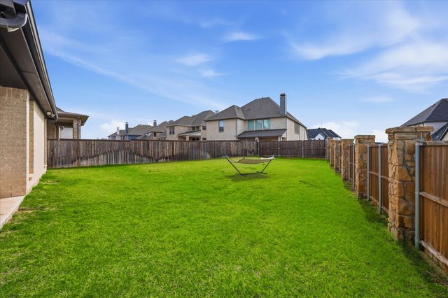 769 Lady Tessala Avenue, Lewisville, TX 75056