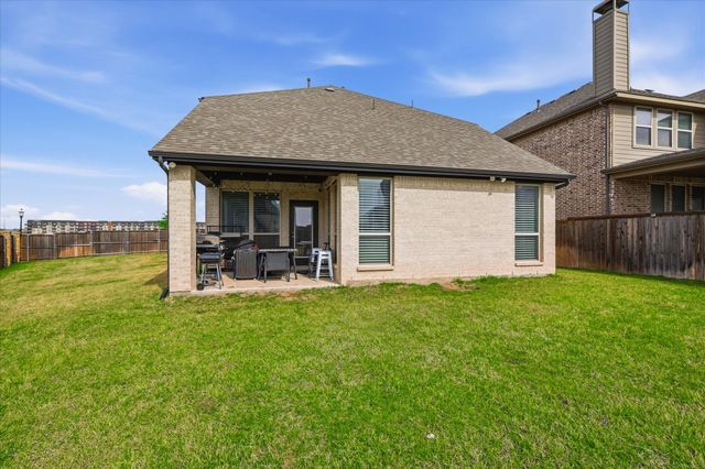 769 Lady Tessala Avenue, Lewisville, TX 75056
