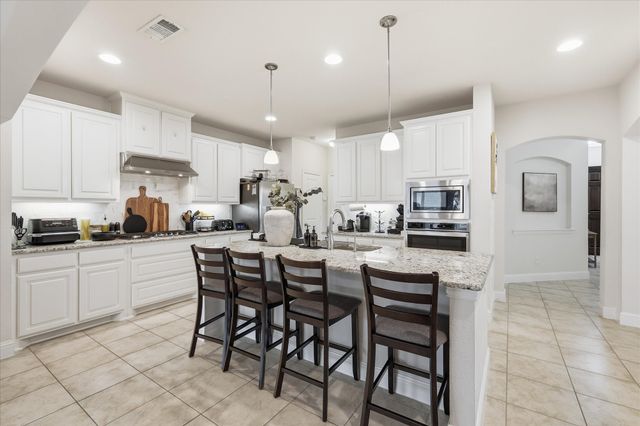 769 Lady Tessala Avenue, Lewisville, TX 75056