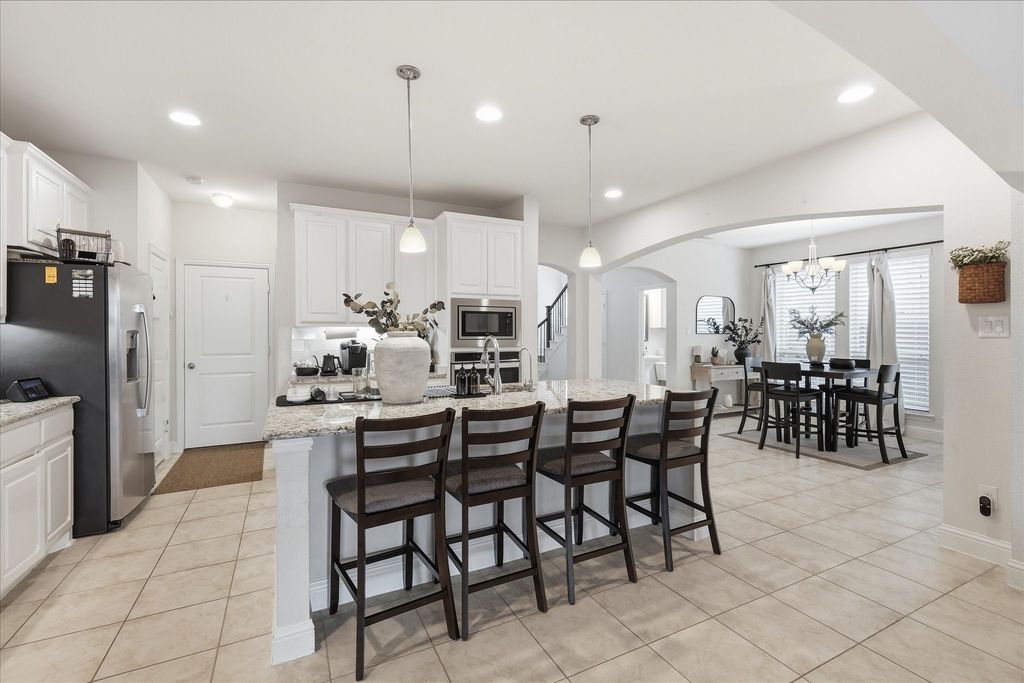 769 Lady Tessala Avenue, Lewisville, TX 75056