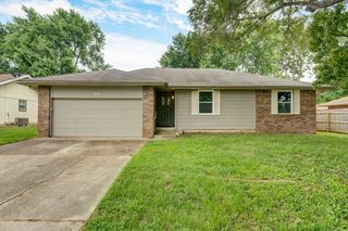 930 West Sunset Street, Springfield, MO 65807