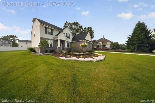 21115 Prestwick Drive, Farmington Hills, MI 48335