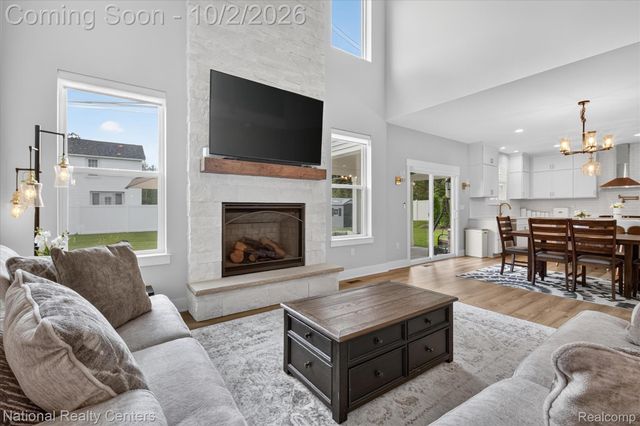 21115 Prestwick Drive, Farmington Hills, MI 48335