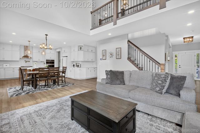 21115 Prestwick Drive, Farmington Hills, MI 48335