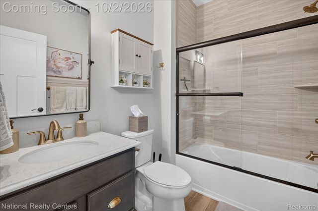 21115 Prestwick Drive, Farmington Hills, MI 48335