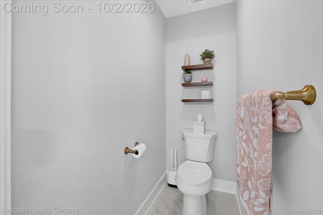 21115 Prestwick Drive, Farmington Hills, MI 48335
