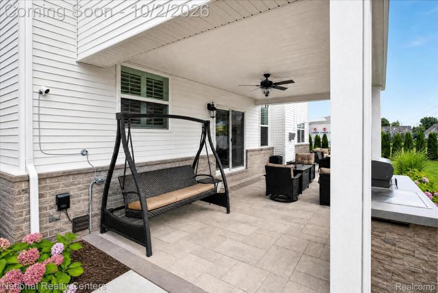 21115 Prestwick Drive, Farmington Hills, MI 48335