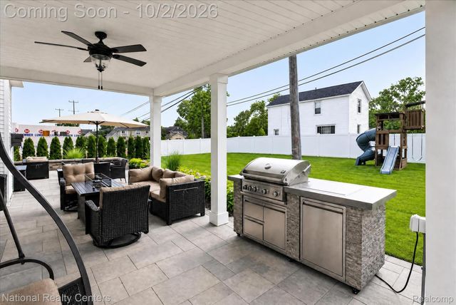 21115 Prestwick Drive, Farmington Hills, MI 48335