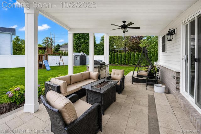 21115 Prestwick Drive, Farmington Hills, MI 48335