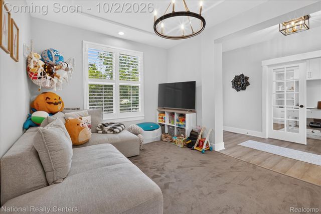 21115 Prestwick Drive, Farmington Hills, MI 48335