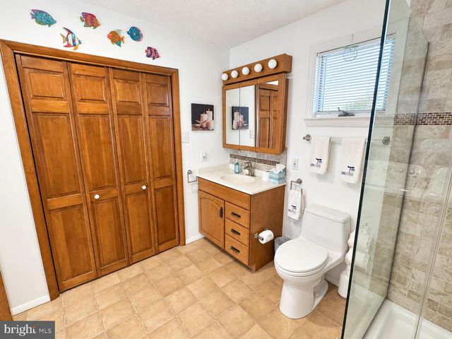 330 E ELMA AVE, Laurel Springs, NJ 08021