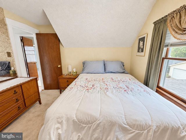 330 E ELMA AVE, Laurel Springs, NJ 08021