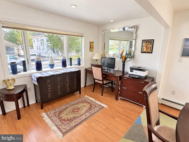 330 E ELMA AVE, Laurel Springs, NJ 08021
