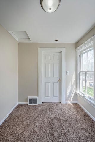 371 Cedar Street 371, Aurora, IL 60506