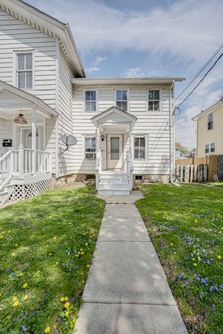 371 Cedar Street 371, Aurora, IL 60506