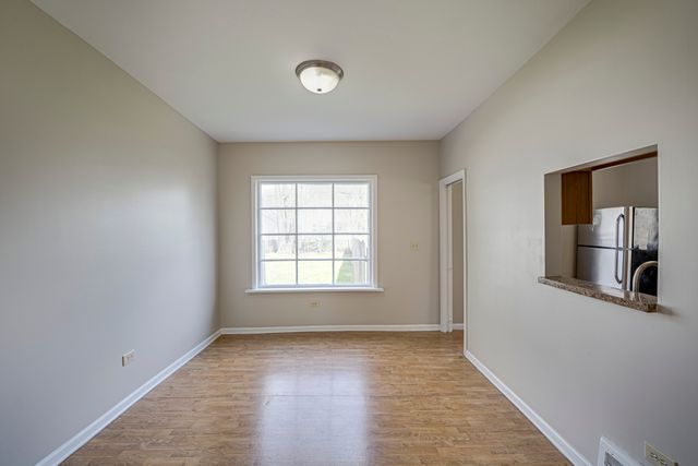 371 Cedar Street 371, Aurora, IL 60506