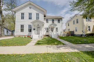 371 Cedar Street 371, Aurora, IL 60506