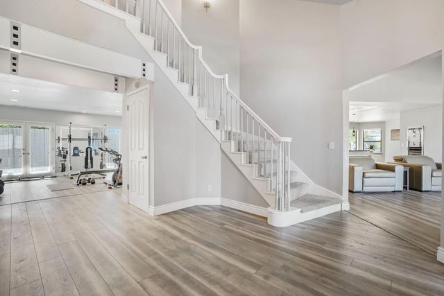 2200 Arnhem Pl, Modesto, CA 95356