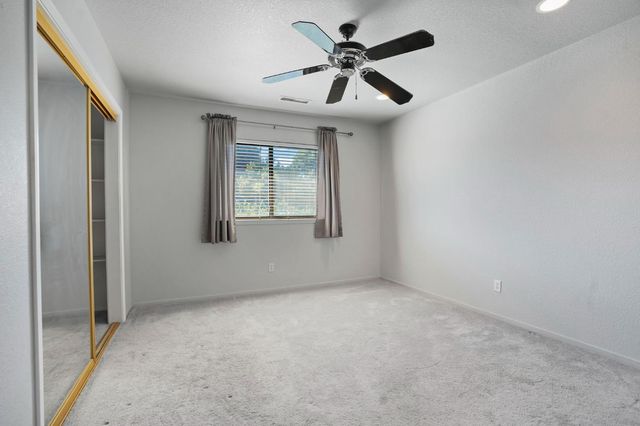 2200 Arnhem Pl, Modesto, CA 95356