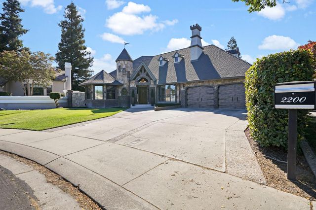 2200 Arnhem Pl, Modesto, CA 95356