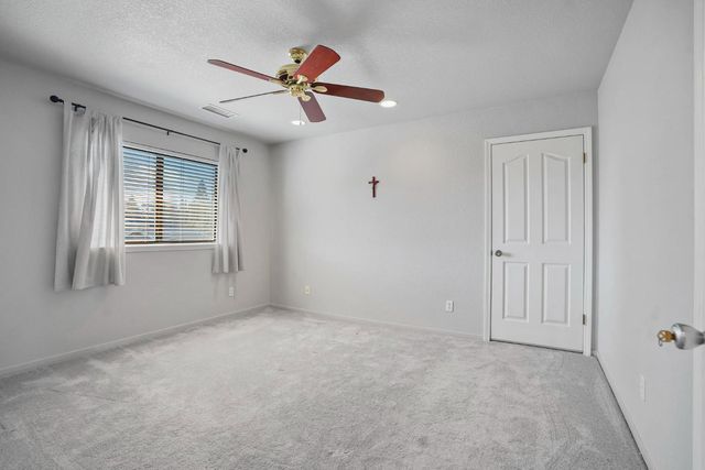 2200 Arnhem Pl, Modesto, CA 95356