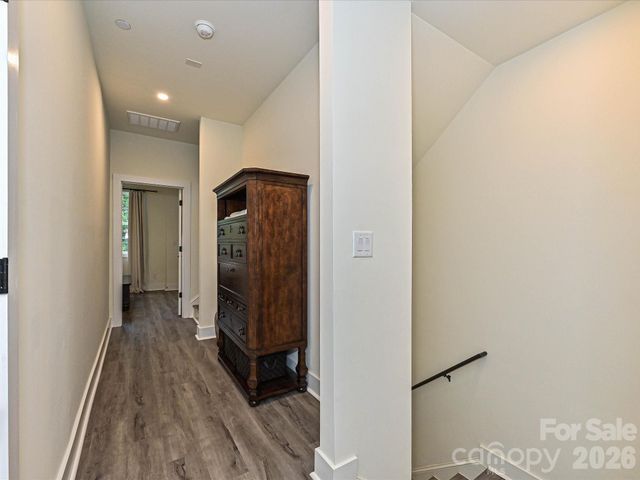 229 Sutton Park Lane, Charlotte, NC 28211