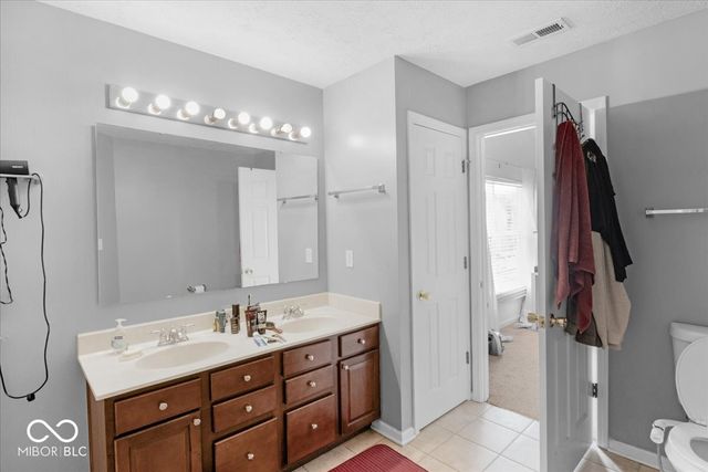 11791 Moate Drive, Fishers, IN 46037