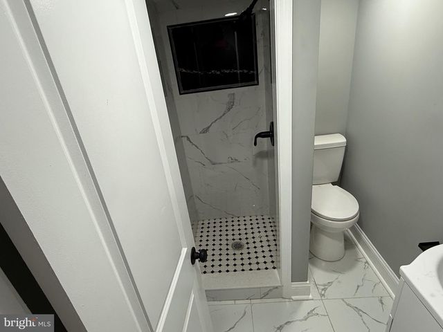 2122 W TORONTO ST, Philadelphia, PA 19132