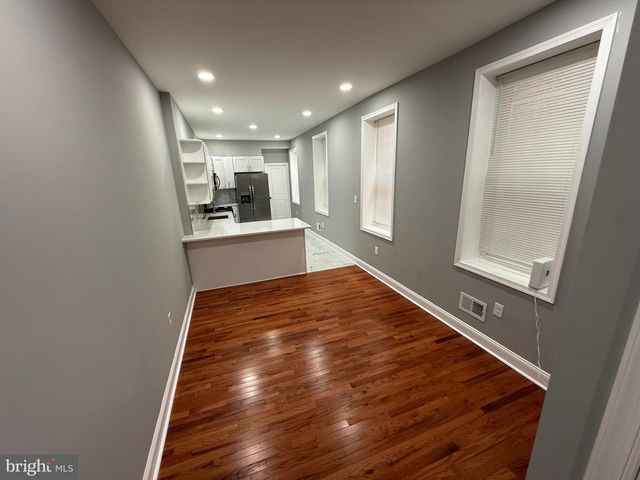 2122 W TORONTO ST, Philadelphia, PA 19132