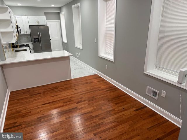 2122 W TORONTO ST, Philadelphia, PA 19132