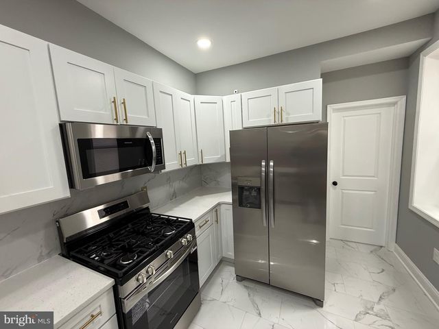 2122 W TORONTO ST, Philadelphia, PA 19132