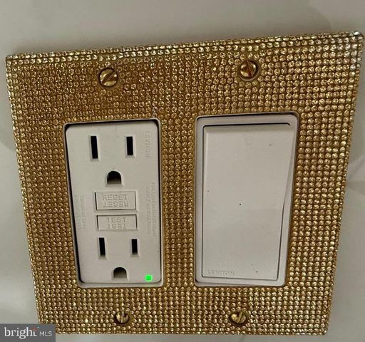 2122 W TORONTO ST, Philadelphia, PA 19132