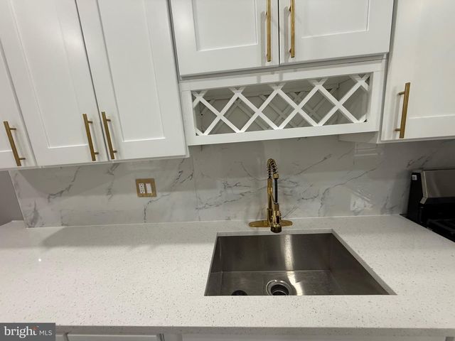 2122 W TORONTO ST, Philadelphia, PA 19132