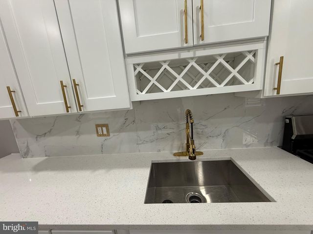 2122 W TORONTO ST, Philadelphia, PA 19132