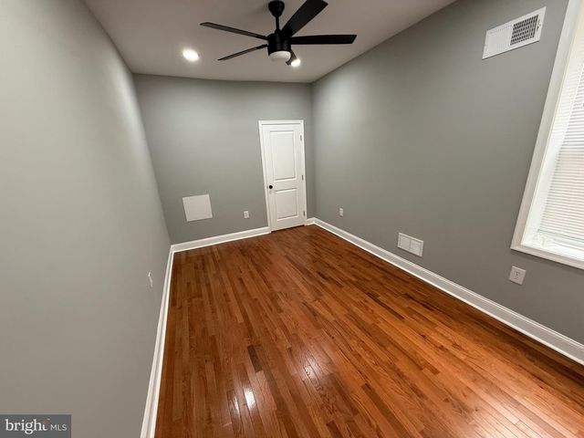 2122 W TORONTO ST, Philadelphia, PA 19132