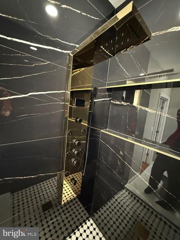 2122 W TORONTO ST, Philadelphia, PA 19132