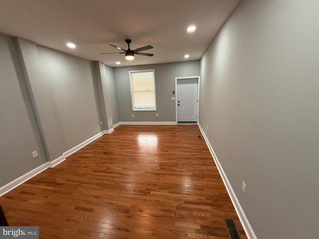 2122 W TORONTO ST, Philadelphia, PA 19132