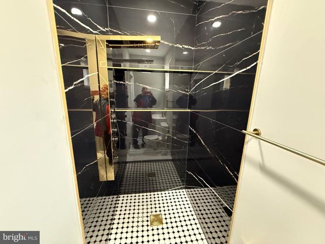 2122 W TORONTO ST, Philadelphia, PA 19132