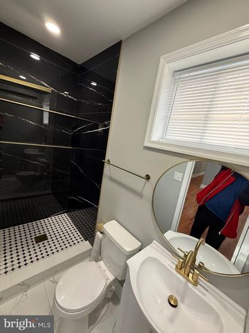 2122 W TORONTO ST, Philadelphia, PA 19132